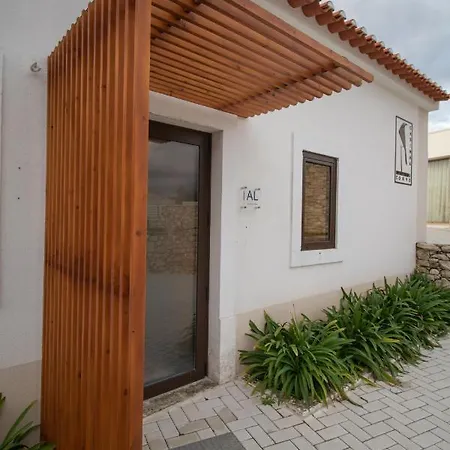 Casinha Do Corvo Lägenhet *