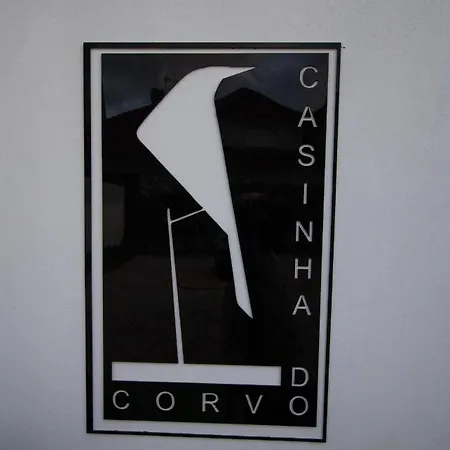 Casinha Do Corvo *