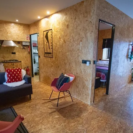 Casinha Do Corvo Apartment *