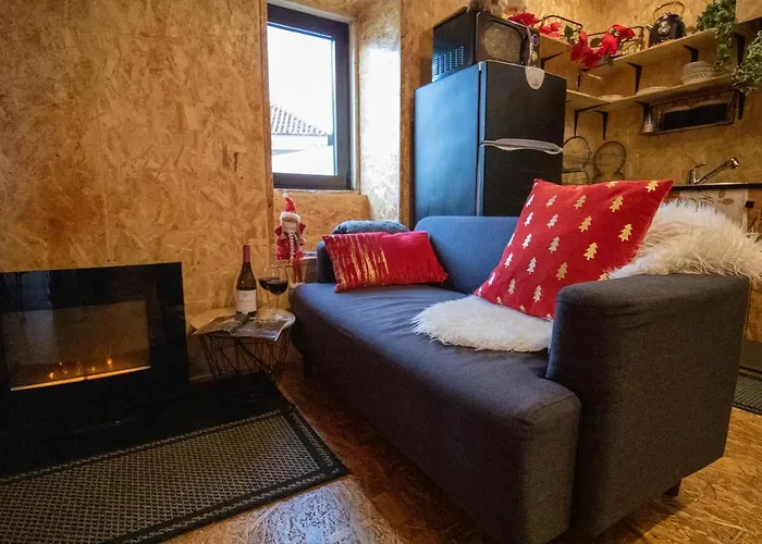 Casinha Do Corvo Apartment *