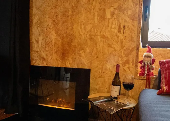 Casinha Do Corvo Apartment *